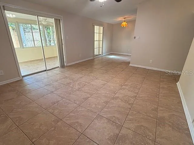 250 Cedarwood Dr — Photo 20