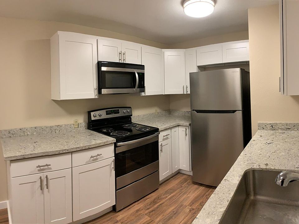 1st image of 8325 128th Ave NE APT 108