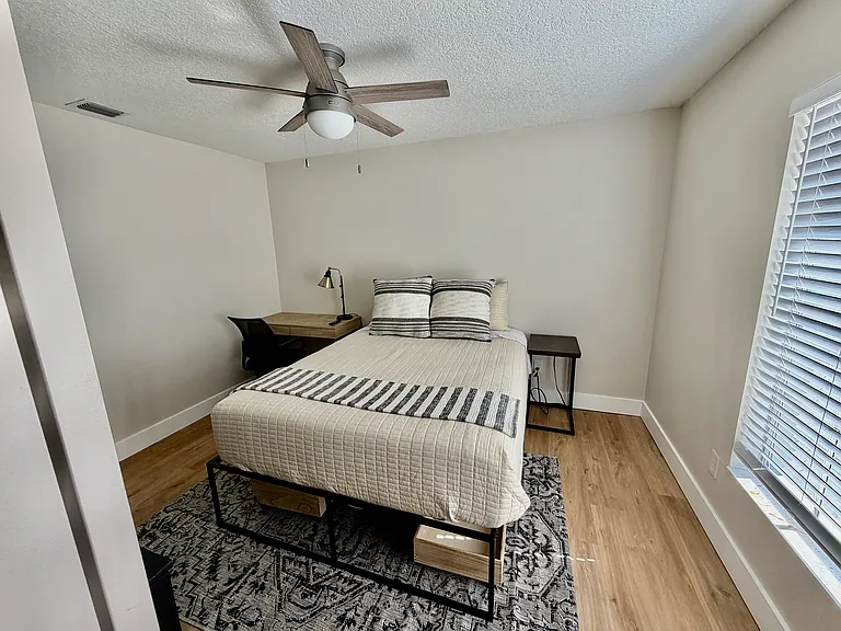 1011 Terry Dr — Photo 7