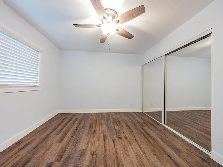12547 Josephine St — Photo 15