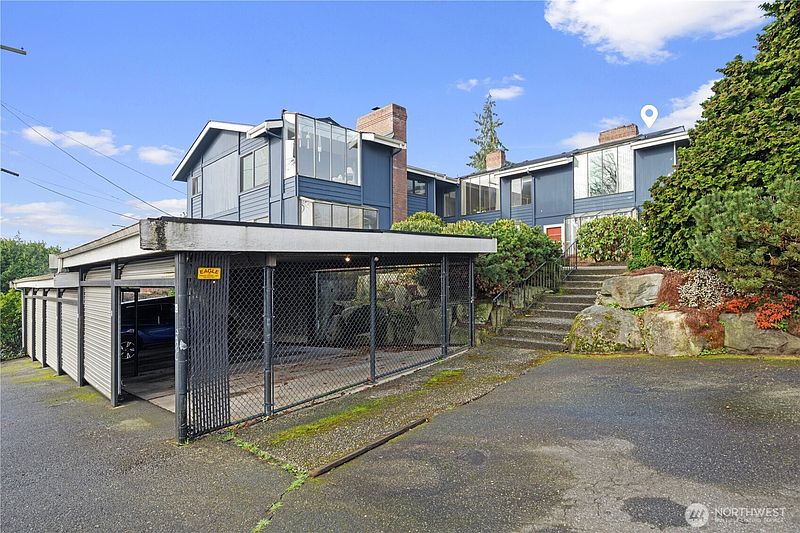 3rd image of 3401 Oaks Avenue #6