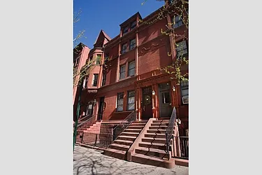 157 West 74th Street in Upper West Side