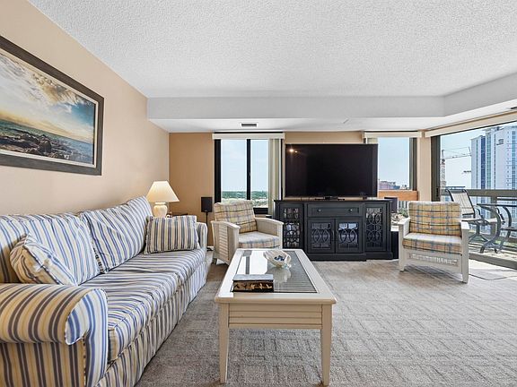 3rd image of 400 20th Ave. N #1205