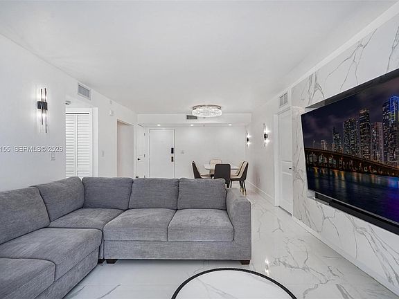 3rd image of 1623 Collins Ave APT 716