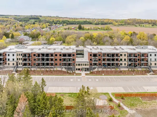 121 Mary St #224, Clearview, ON L0M 1G0