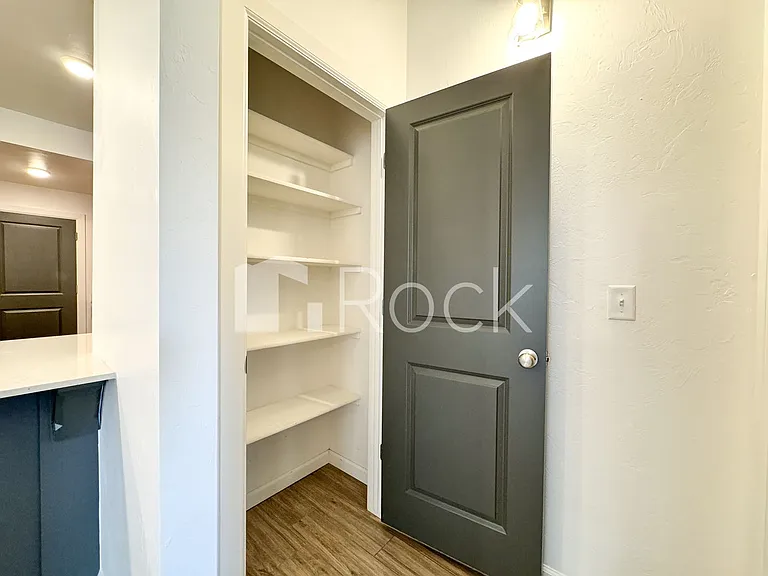 1113 Magnolia Dr — Photo 4