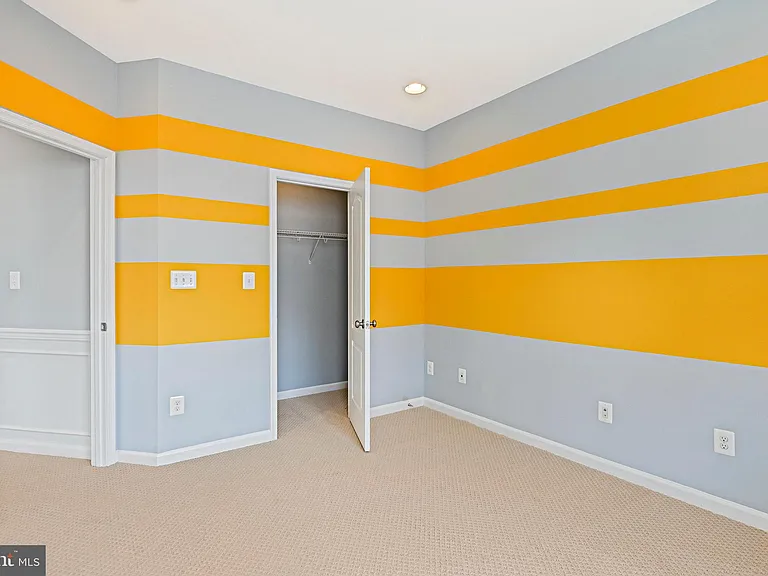 42350 Benfold Sq — Photo 33
