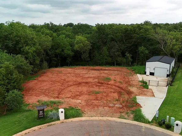 14285 Fox Lair Ln, Edmond, OK 73025