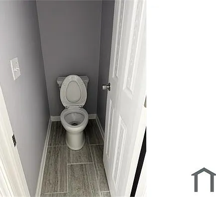 1381 Queenie Rd — Photo 4