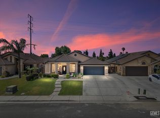 9504 Whitman Ave, Bakersfield, CA 93311