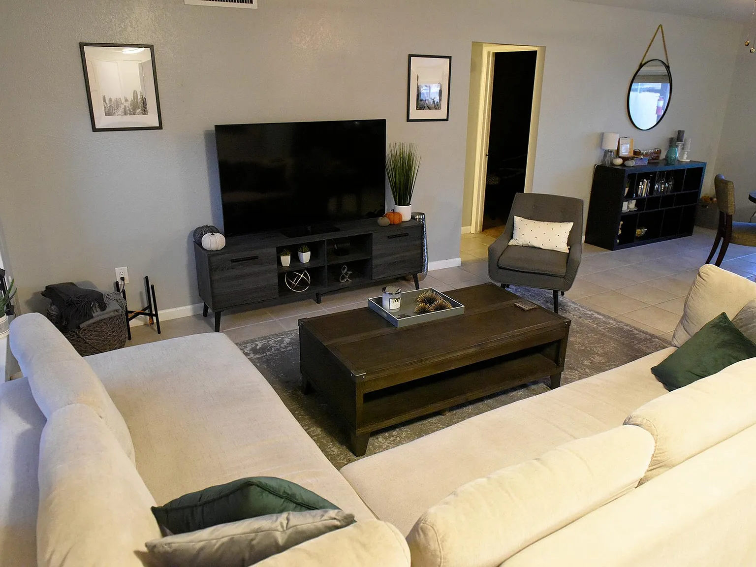 4 bed, 1600 sqft, $2,500 — Photo 4