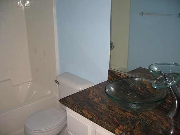 5th image of 27939 Cactus Ave Unit B