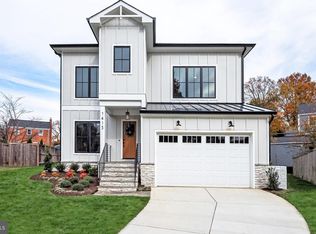 1413 N Lancaster St, Arlington, VA 22205