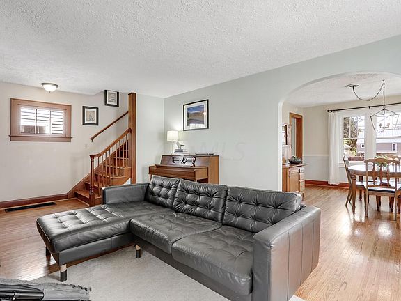 3rd image of 1418 Virginia Ave