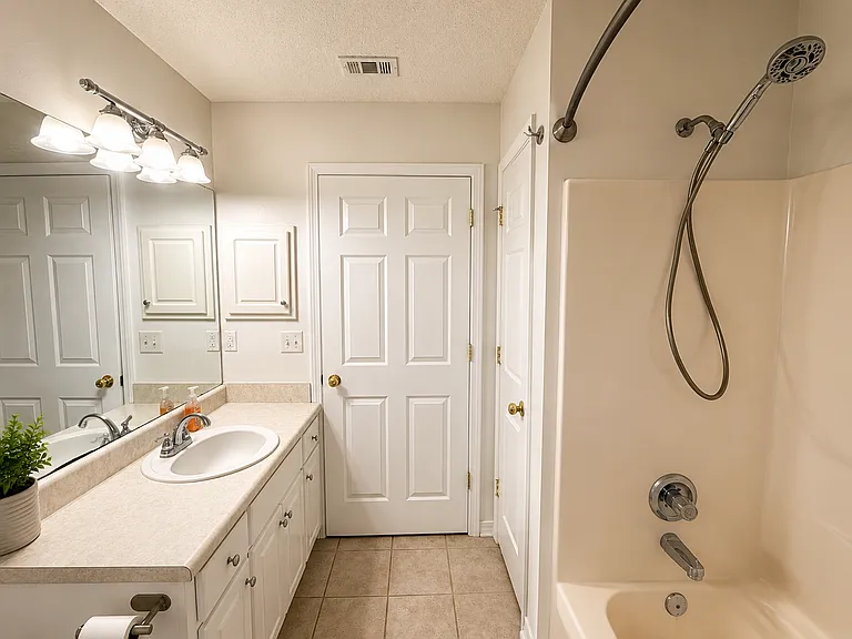 9655 Parker Lake Cir — Photo 22