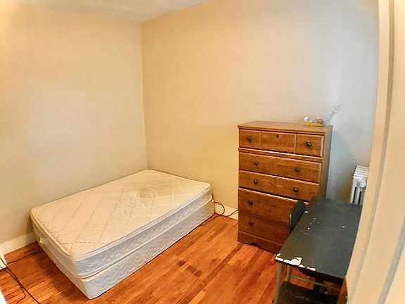 4th image of 22 Orchard St APT 4