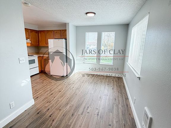 5th image of 1660 Salishan St SE