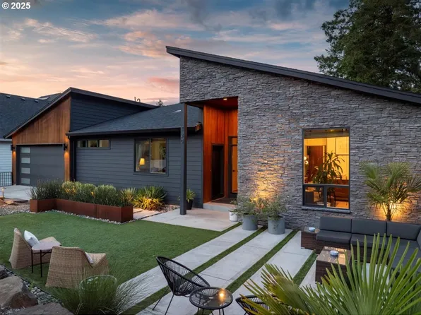 720 S 19th Pl, Ridgefield, WA 98642