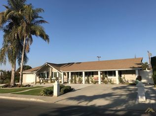 504 River Oaks Dr, Bakersfield, CA