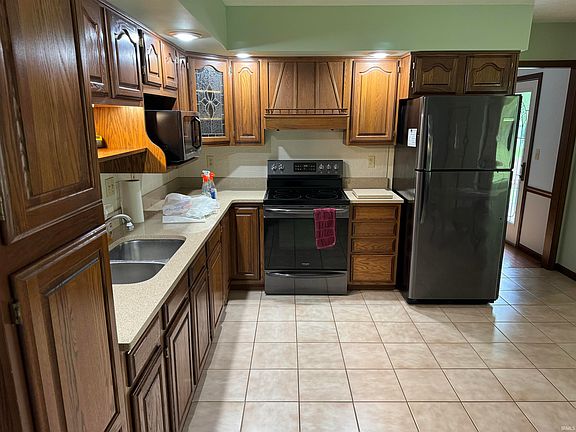 5th image of 22058 Pine Hollow Ln