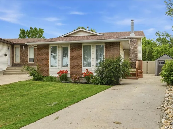 7322 RIMMER BAY, Regina, SK S4X 2X3