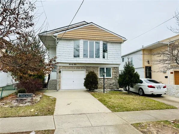 95 Slater Blvd, Staten Island, NY 10305