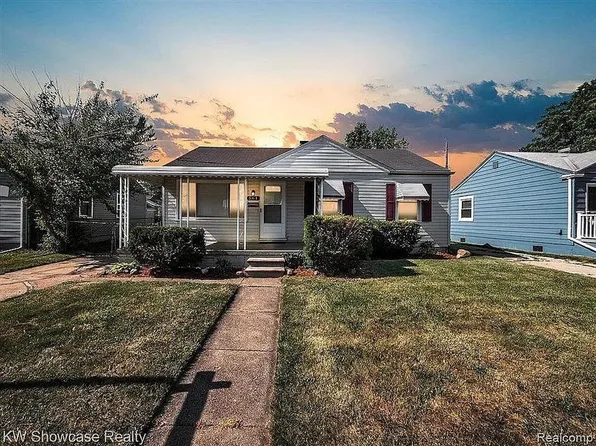 561 E Bennett Ave, Ferndale, MI 48220
