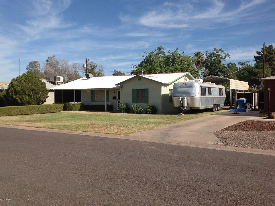1st image of 1828 E Crittenden Ln