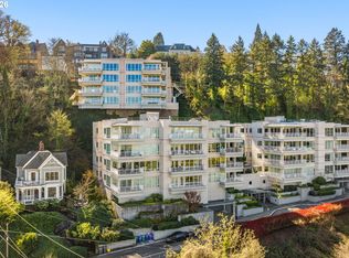 2020 SW Market Street Dr APT 303, Portland, OR