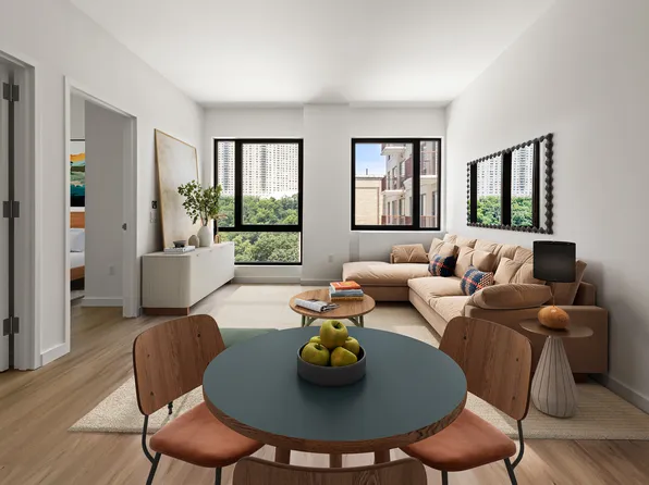 170 West 225th Street image 2 of 23