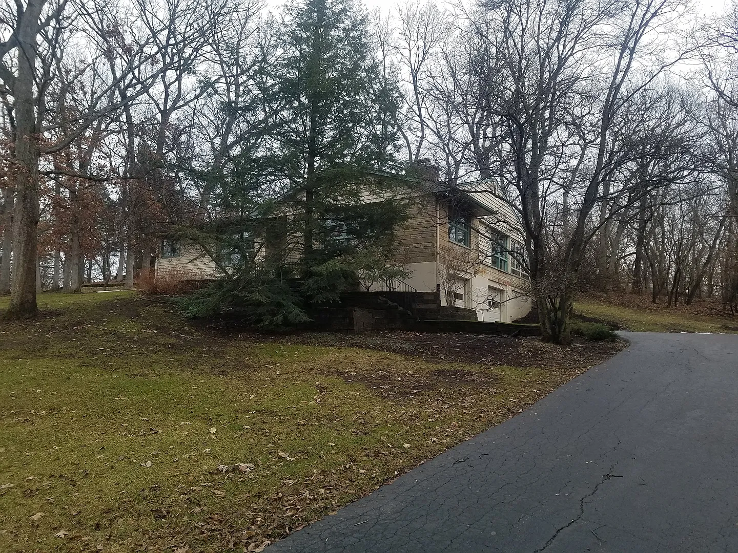 59 Timberlake Rd photo 1