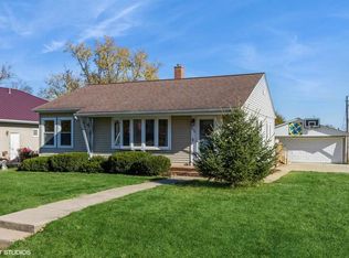 808 Walnut St, Tipton, IA 52772