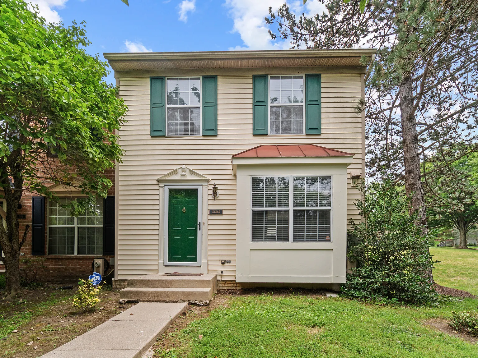 3 bed, 1454 sqft, $2,900 — Photo 1