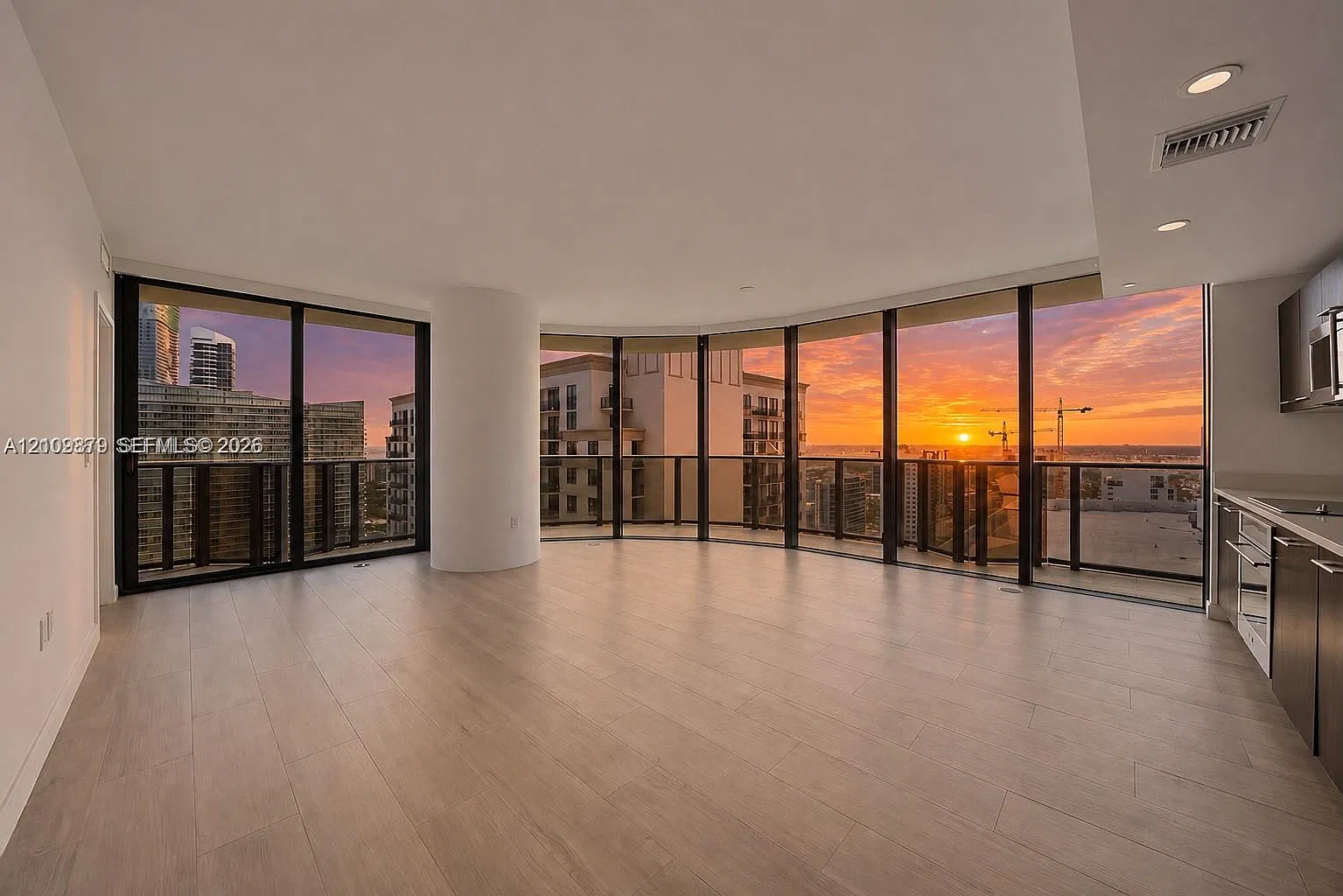 Brickell Heights West Con — Photo 1