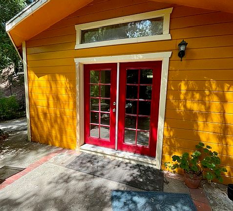 2nd image of 1417 Old Topanga Canyon Rd #3