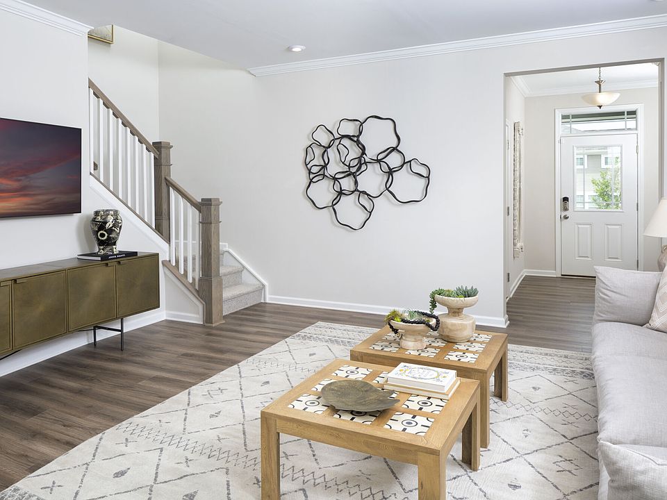 Photo representation of the Brooke model at Porter s Row. Colors, finishes and options will vary.