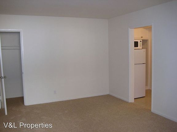 3rd image of 10350 Bellwood Ave APT 124