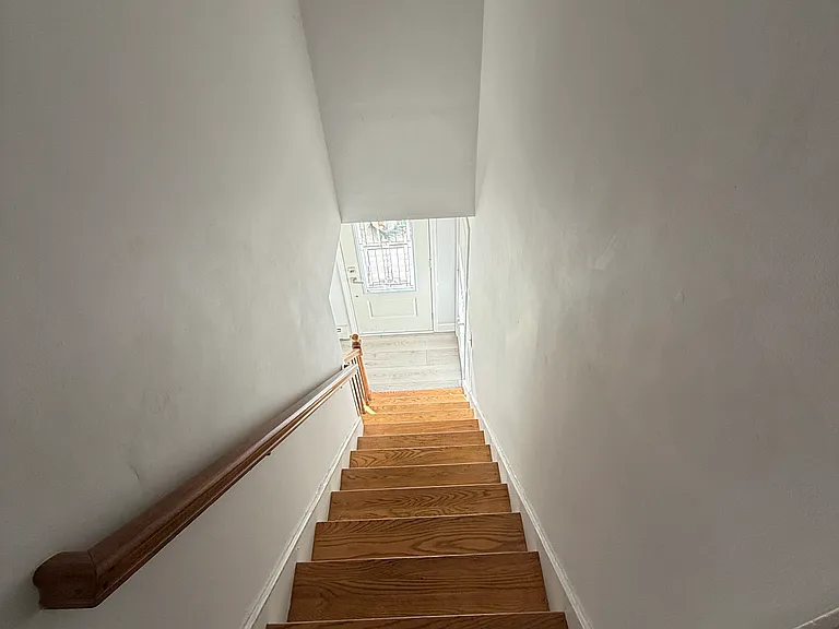 Cardinal Dr — Photo 29