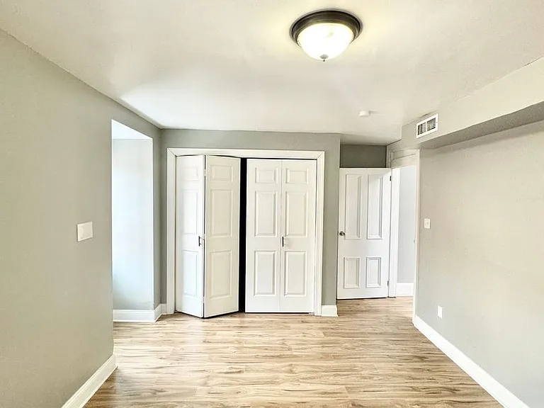 1218 Boyle St — Photo 20