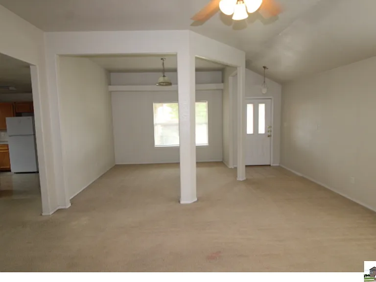 1906 Flagstaff Dr — Photo 12