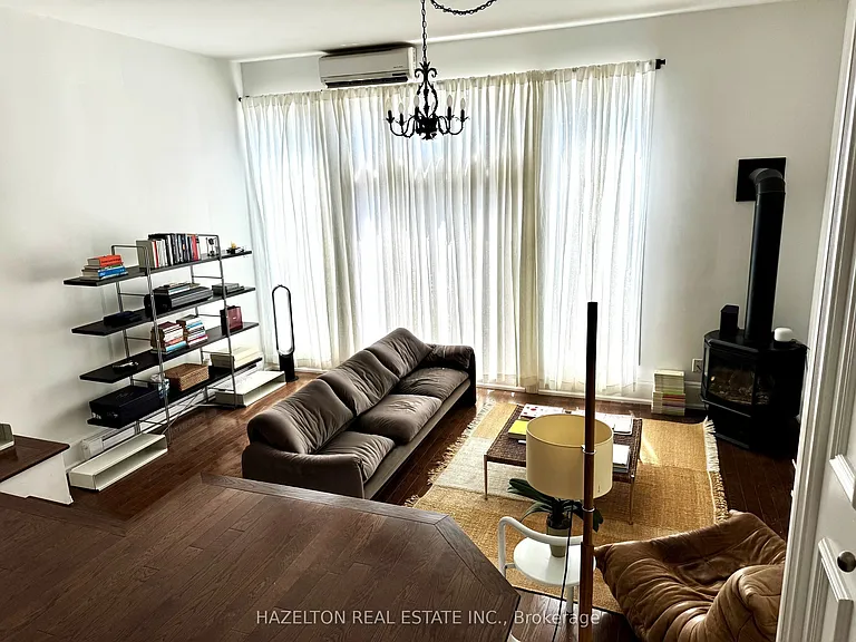 19 Lowther Ave #3 — Photo 2