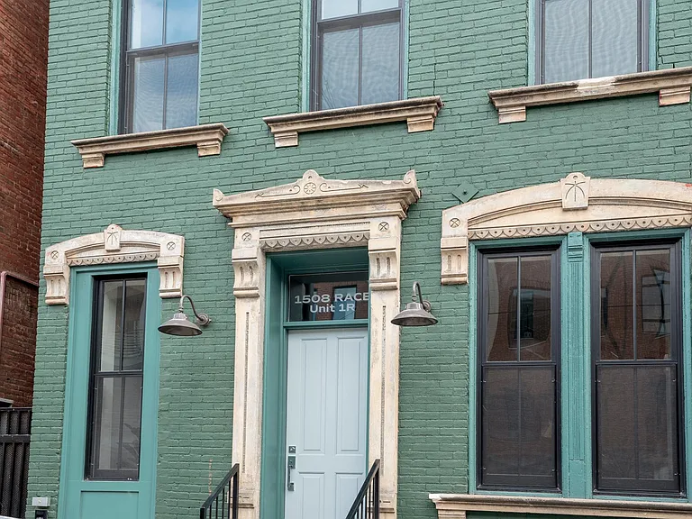 1508 Race St #3R — Photo 2