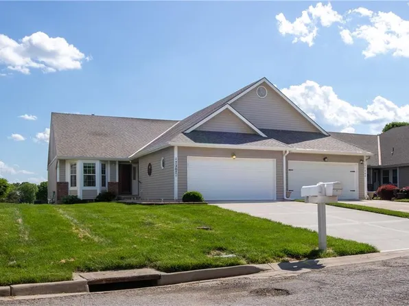 17207 E 52nd St S, Independence, MO 64055