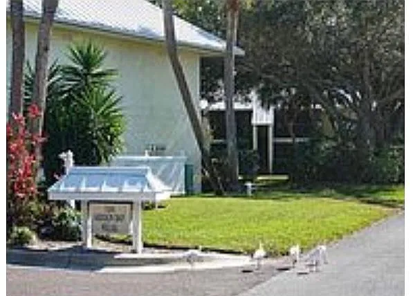 7300 Sunshine Skyway Ln S #202 — Photo 1