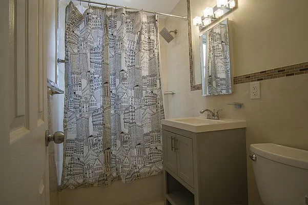 Sold by Keller Williams Realty of Greater Nassau | media 17