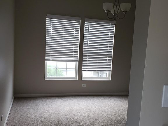 4th image of 3163 Ollerton Ave