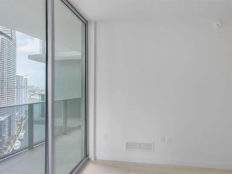 77 SE 5th St #3205 — Photo 12