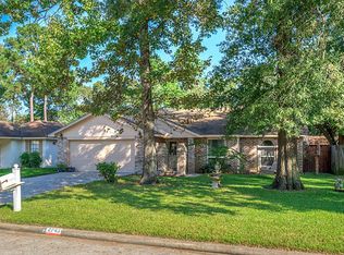 2743 Foliage Green Dr, Kingwood, TX 77339