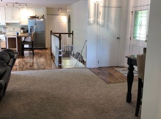 1207 Flagstone Ter, Lake Saint Louis, MO 63367