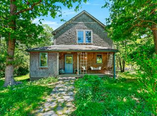 4 Rock Pond Rd, West Tisbury, MA 02575